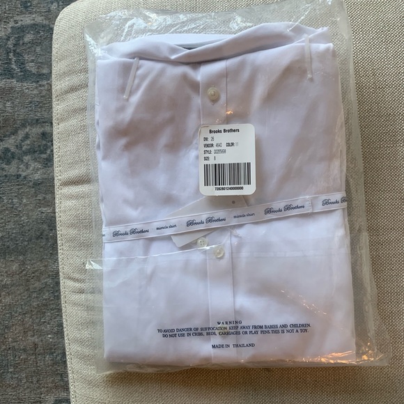 Brooks Brothers non-iron fitted dress shirt - Picture 6 of 6